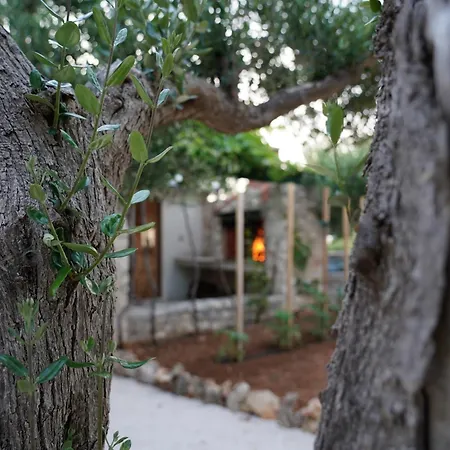 Stomorica Holiday home Sutivan