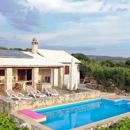 Stomorica Holiday home *