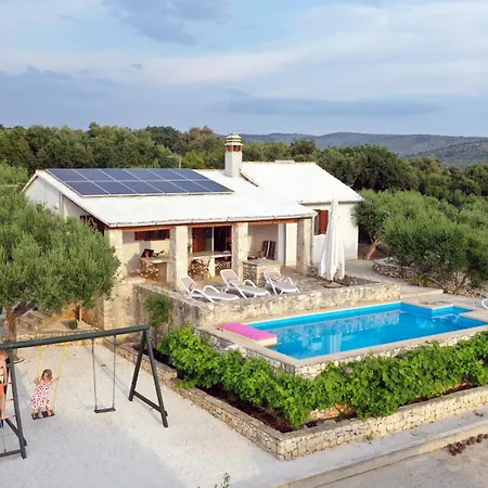 Stomorica Holiday home *